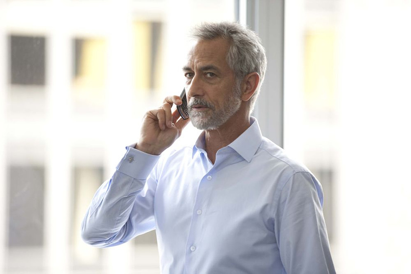 David Strathairn en La Deuda