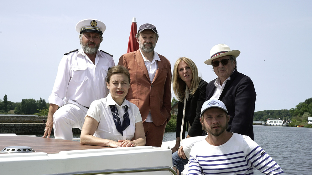Daniel Auteuil, Sandrine Kiberlain, Denis Podalydès, Bruno Podalydès, Florence Muller y Dimitri Doré en El Barco del Amor