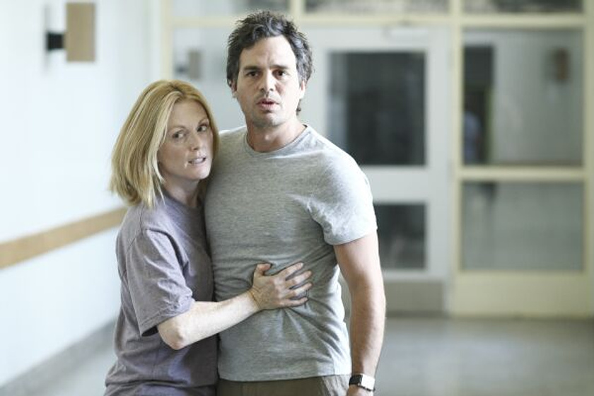 Julianne Moore y Mark Ruffalo en A Ciegas