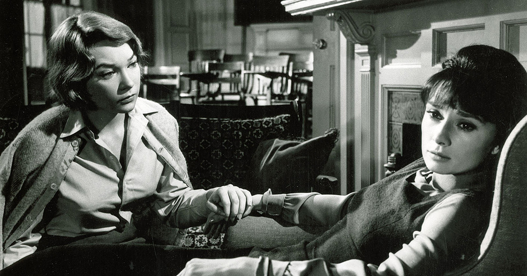 Audrey Hepburn y Shirley MacLaine en La Calumnia