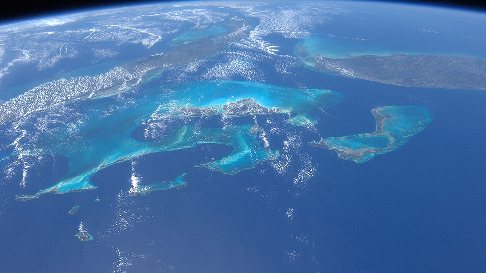 Imagen de Beyond, ode to the Earth