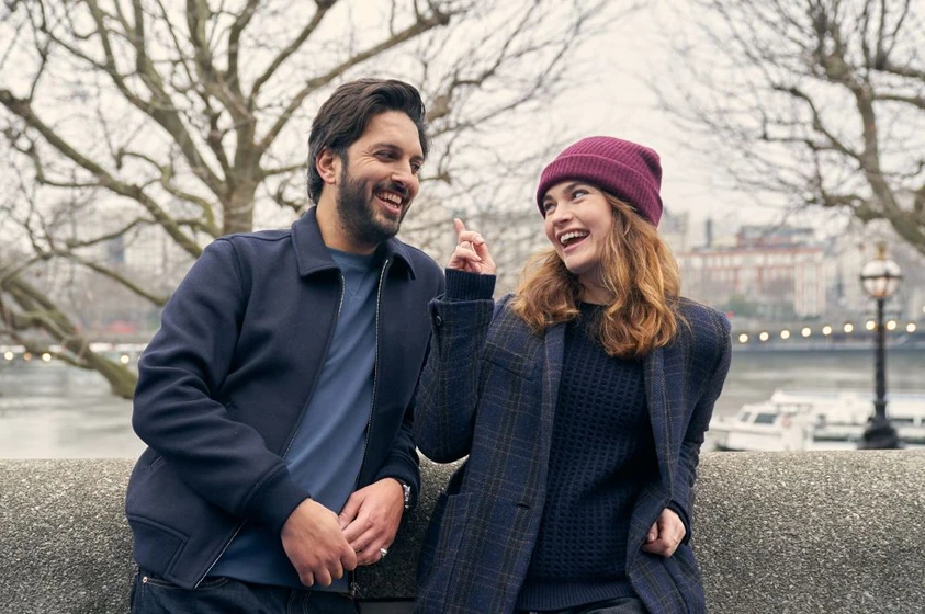Lily James y Shazad Latif en y-que-tendra-que-ver-el-amor