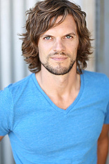 picture of actor Matt Ellis