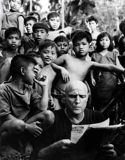 Marlon Brando en corazones-en-tinieblas