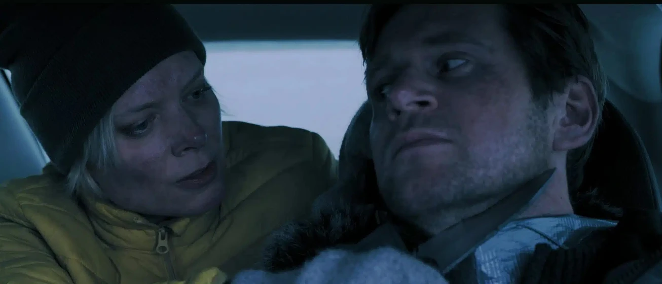 Allen Leech y Nina Bergman en cold-meat