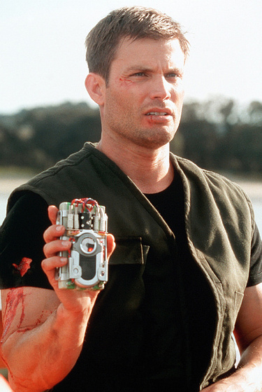 Casper Van Dien en Secuestro en Alta Mar