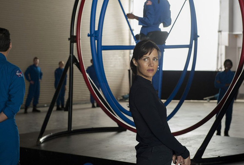 Carla Gugino en Un Espacio entre Nosotros