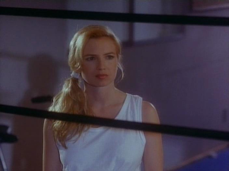 Traci Lords en Demasiado Peligrosa