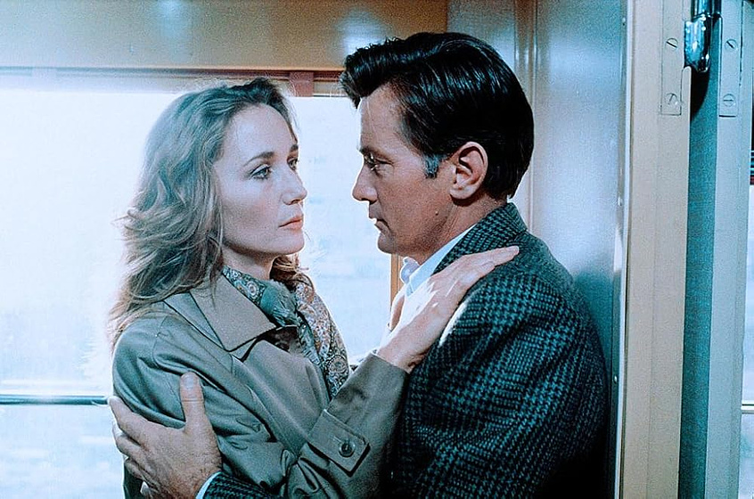 Martin Sheen y Brigitte Fossey en enigma-1983