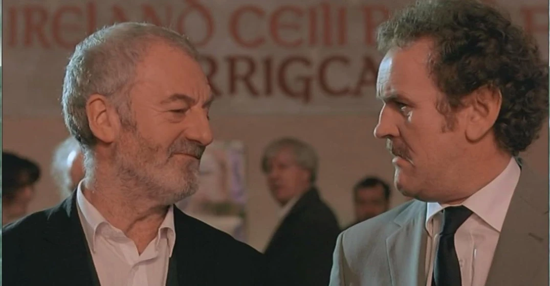 Bernard Hill y Colm Meaney en the-boys-girl-from-county-clare