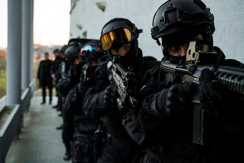 Imagen de citizen-vigilante