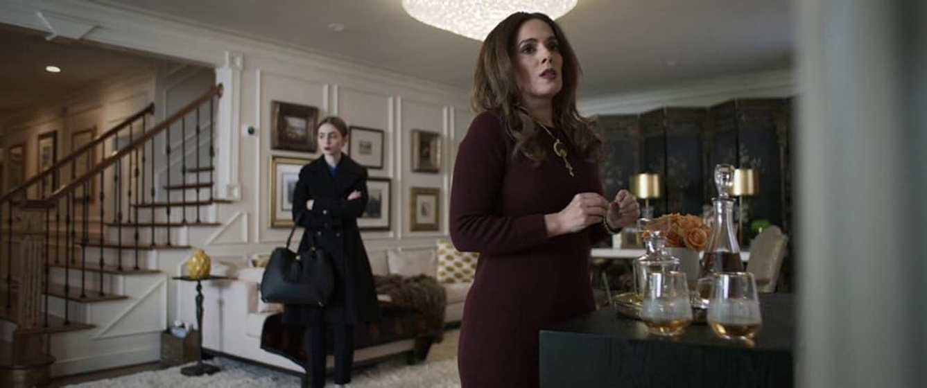 Lily Collins y Christina DeRosa en la-herencia-2020