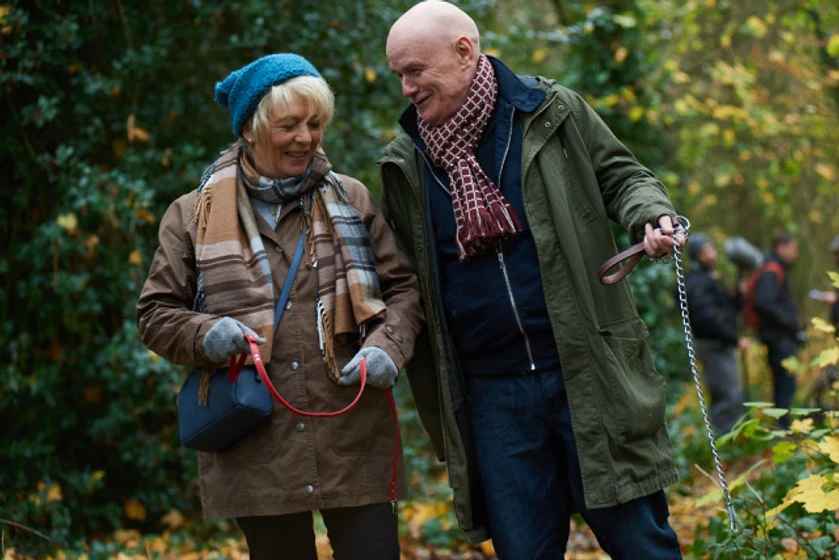 Alison Steadman y Dave Johns en 23-paseos