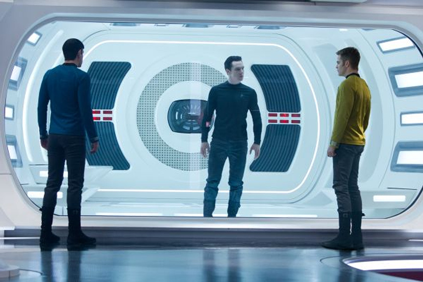 Chris Pine y Zachary Quinto en Star Trek. En la oscuridad
