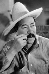 picture of actor Carlos López
