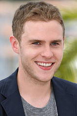 picture of actor Iain De Caestecker