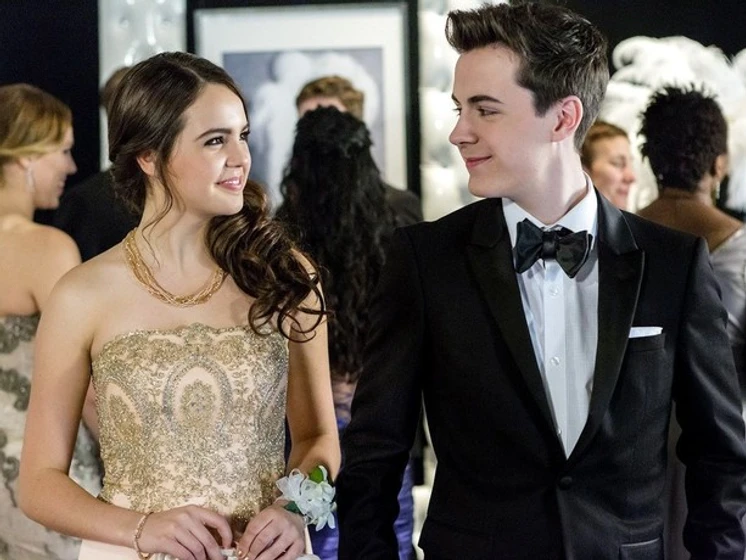 Bailee Madison y Quinn Lord en una-cita-especial