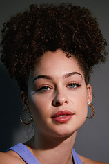 picture of actor Liz Caribel Sierra
