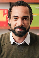 picture of actor Silvio Guindane