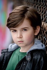 picture of actor Simon Webster