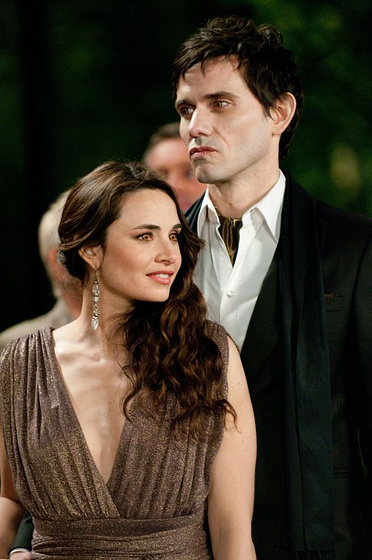 Mía Maestro y Christian Camargo en La Saga Crepúsculo: Amanecer - Parte 1