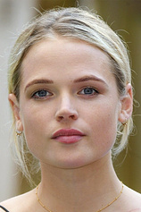 photo of person Gabriella Wilde