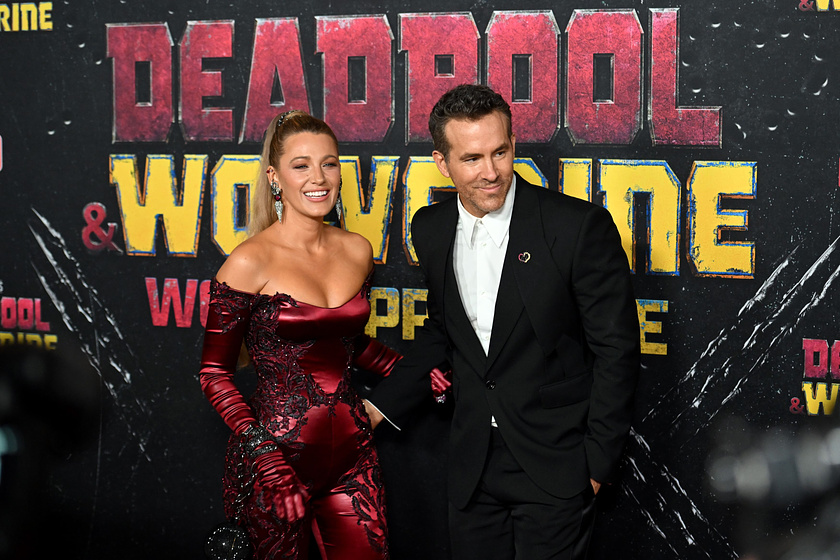 Ryan Reynolds y Blake Lively en Deadpool y Lobezno