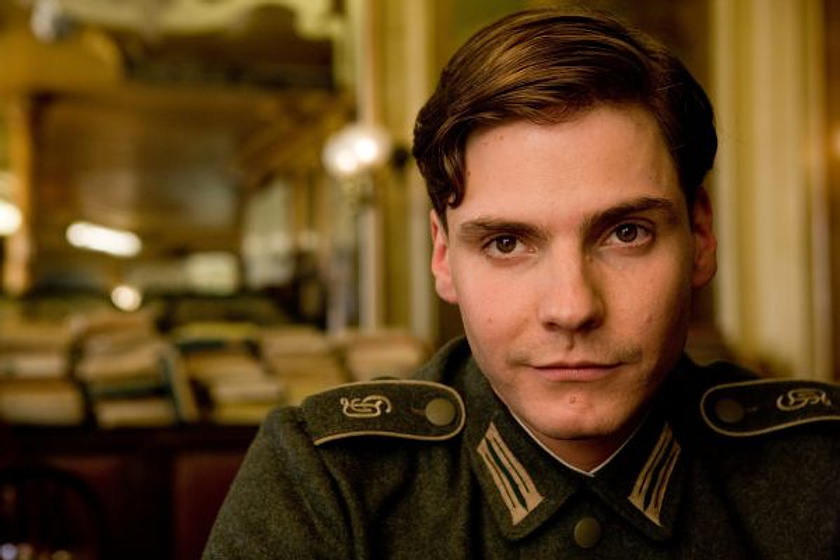Daniel Brühl en Malditos bastardos
