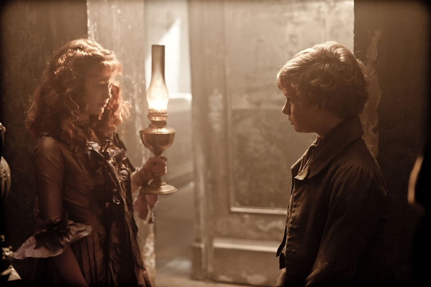 Toby Irvine y Helena Barlow en Grandes Esperanzas