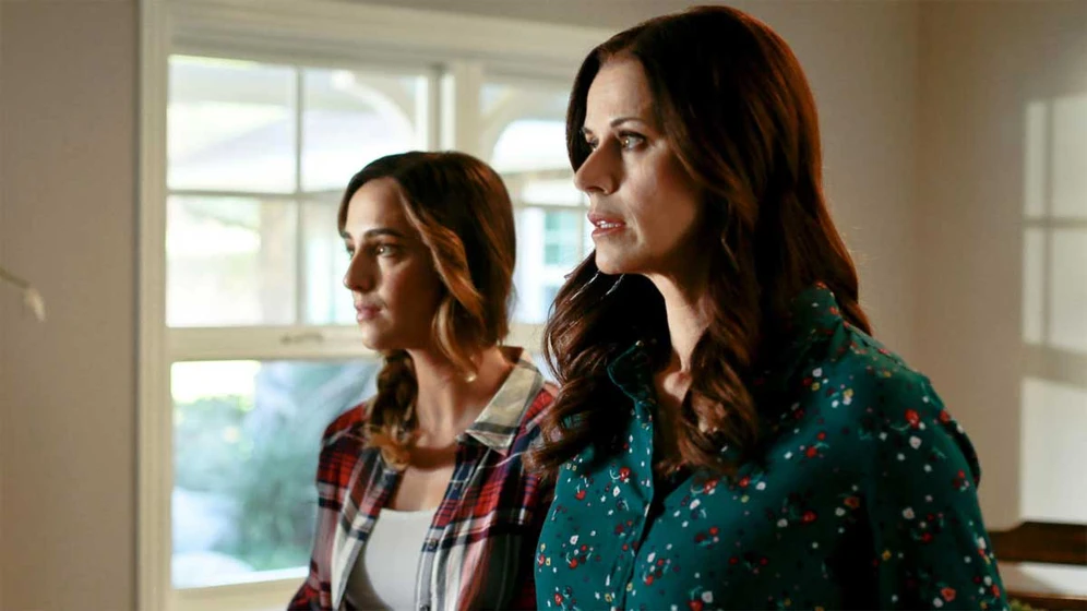 Jennifer Taylor y Lorynn York en la-hermana-inesperada