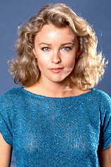 photo of person Faye Grant