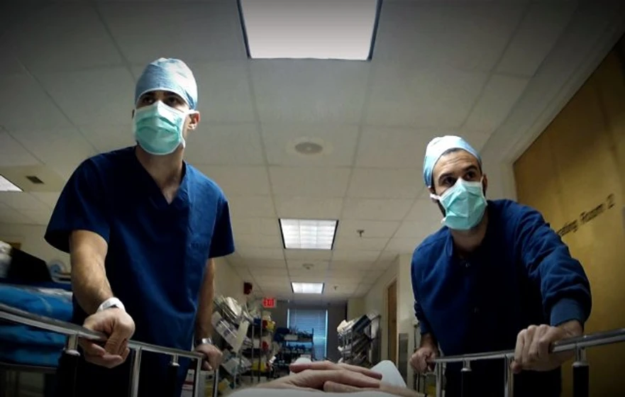 Imagen de escape-fire-the-fight-to-rescue-american-healthcare