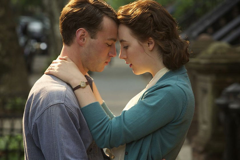 Saoirse Ronan y Emory Cohen en Brooklyn