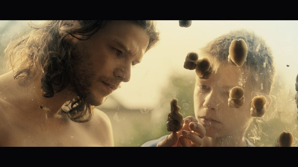 Mateusz Kosciukiewicz en Amarás al prójimo