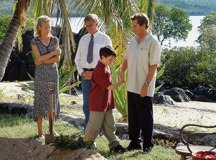 Siegfried Rauch, Claudine Wilde, Sigmar Solbach y Aaron Donovan en Los Secretos de la Isla