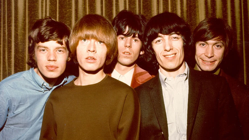 Mick Jagger y Brian Jones en the-stones-and-brian-jones