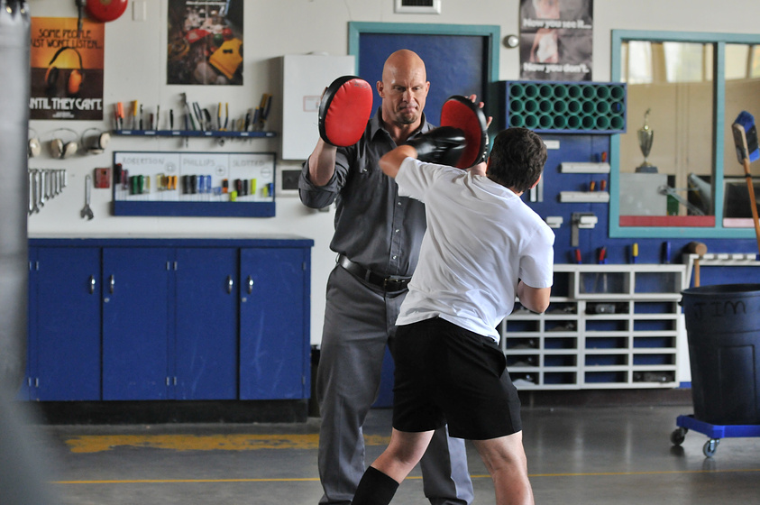 Steve Austin en Nacido Para Luchar (Knockout)