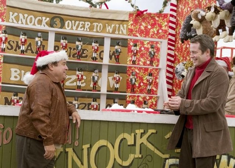 Danny DeVito y Matthew Broderick en Un Vecino con Pocas Luces