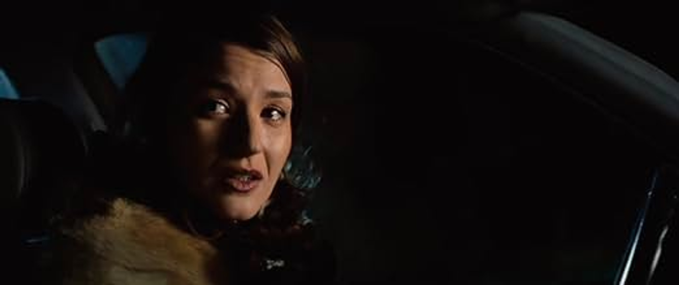 Genevieve O'Neal en Waltz for Three